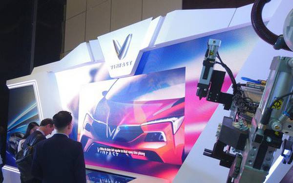 Cùng với ABB, các đơn vị đã có thỏa thuận với Vinfast cũng sẽ cung cấp dây chuyền sản xuất, thiết bị và máy móc cho 5 phân xưởng của hãng, bao gồm: ...